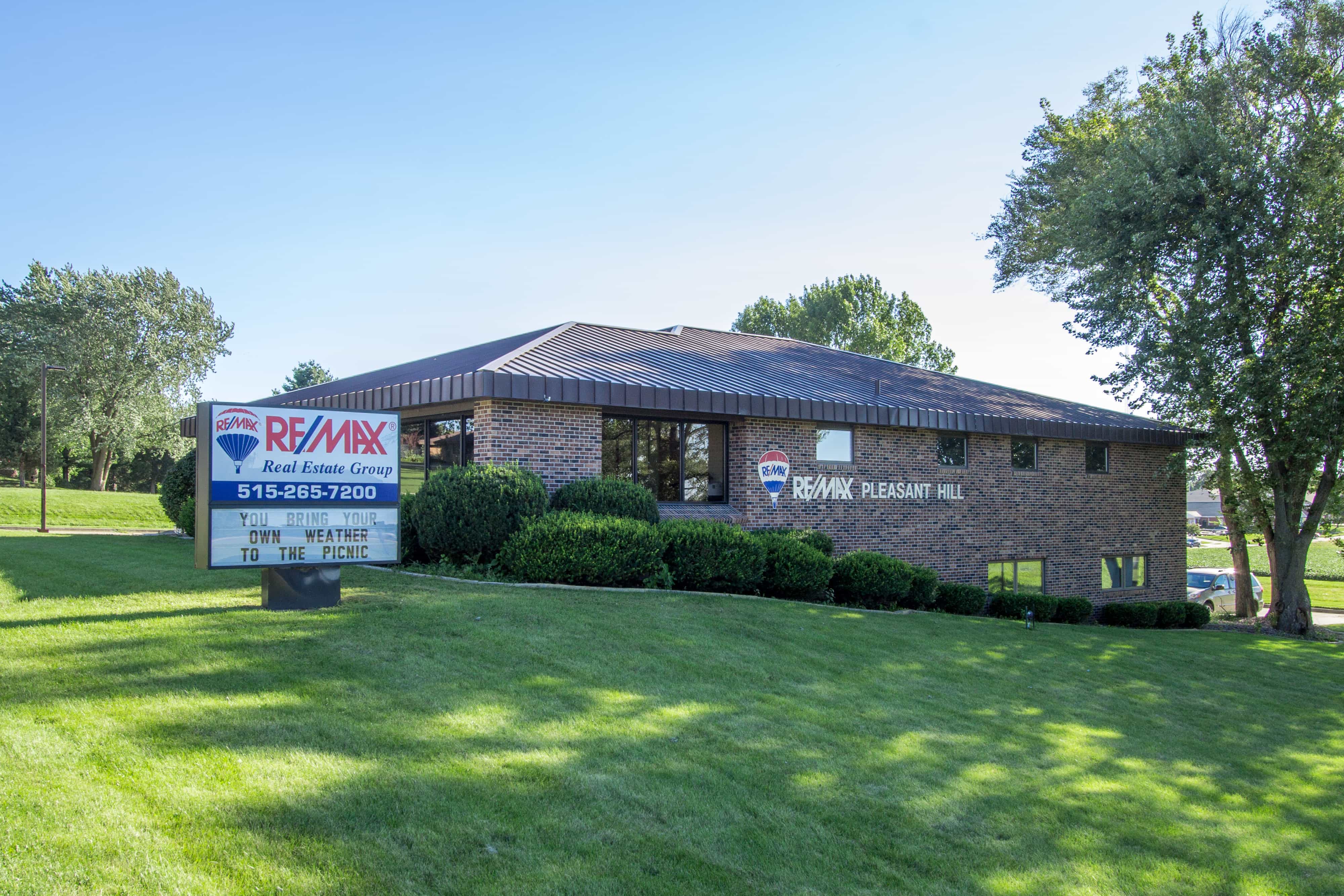 PH RE-MAX Office (1 of 4)